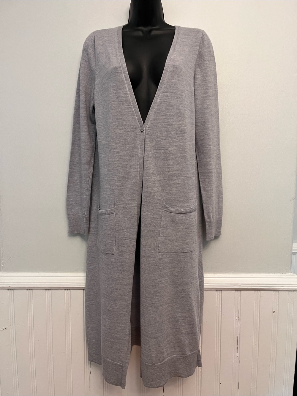 Ellen Tracy Extra Fine Merino Wool Long Cardigan, Size Large
